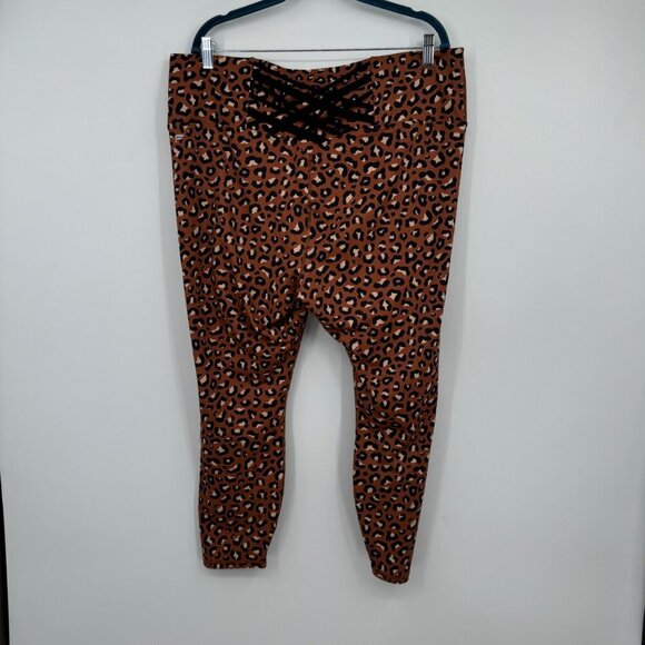 Fabletics Powerhold 1X 2X Leggings Ankle Length Women's Size Medium Leopard - Picture 7 of 10